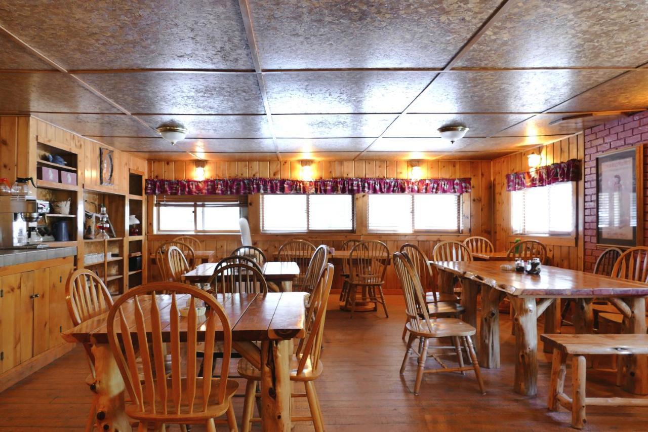 Bill Cody Ranch Hotel Buitenkant foto