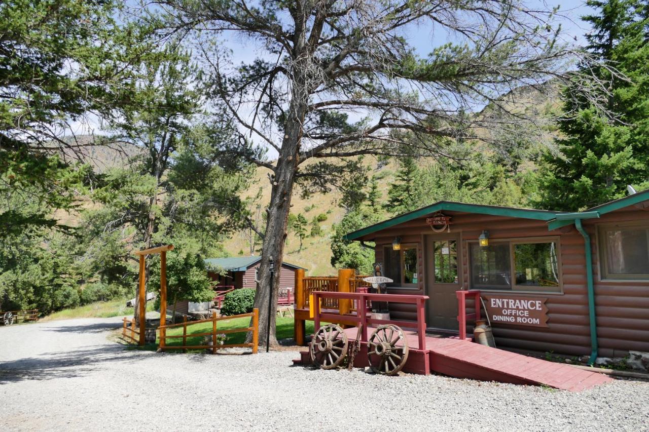 Bill Cody Ranch Hotel Buitenkant foto