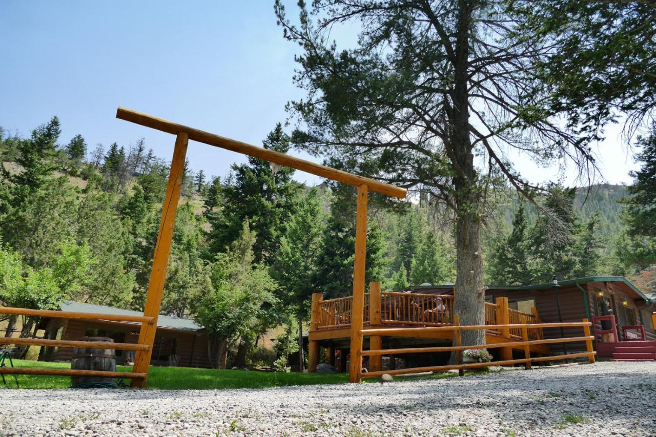 Bill Cody Ranch Hotel Buitenkant foto