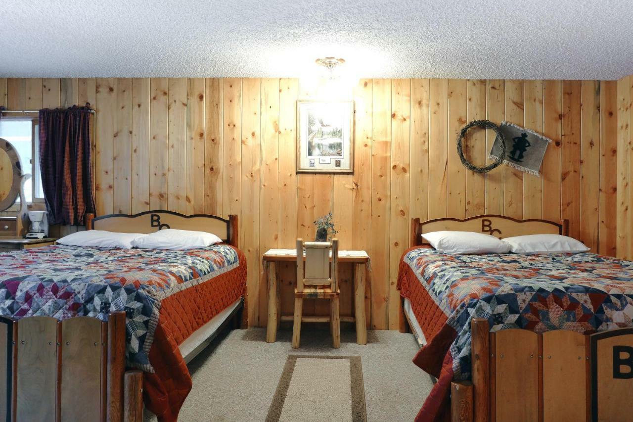 Bill Cody Ranch Hotel Buitenkant foto