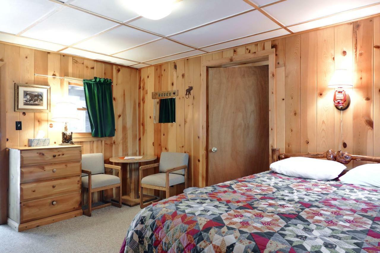 Bill Cody Ranch Hotel Buitenkant foto